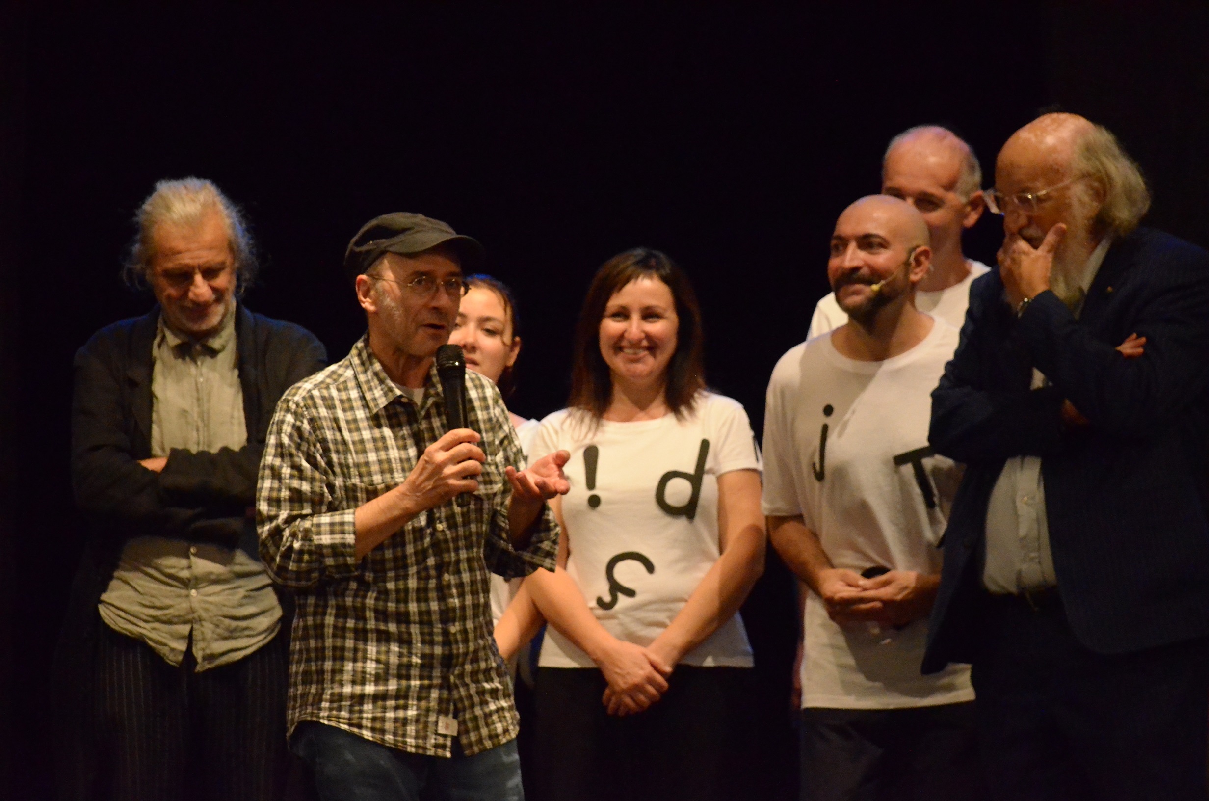 COMA READING messages.photo