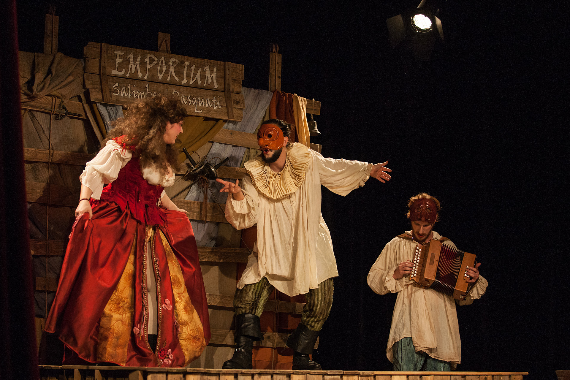 Romeo e Giulietta. L'amore è saltimbanco